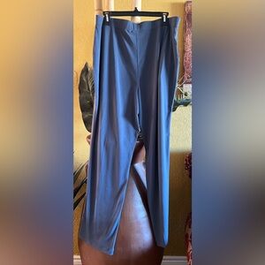 Susan Graver gray pant size large, worn twice, like new.